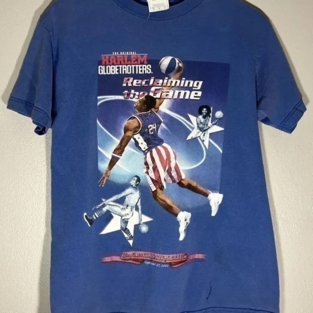 Harlem Globetrotters “Reclaiming The Game” T-shirt Sz Med Vtg 02 Small Hole